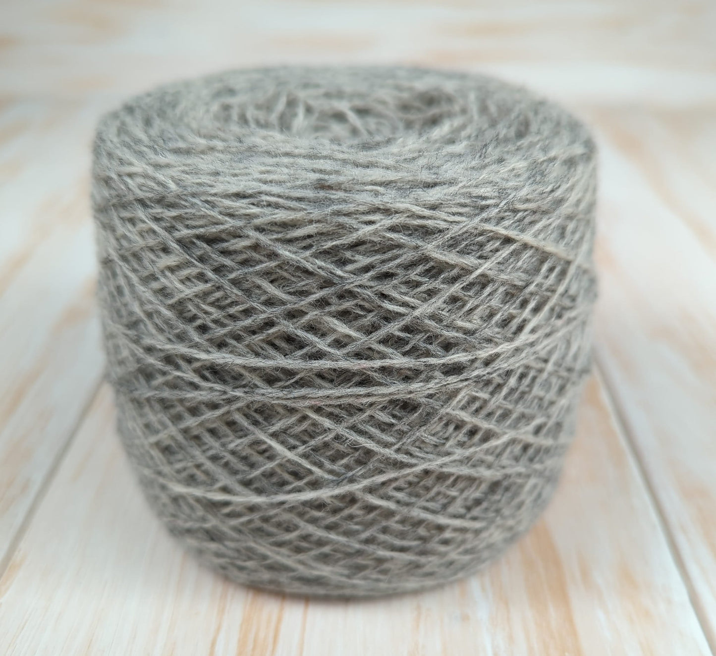 100% Lambswool. LW 8