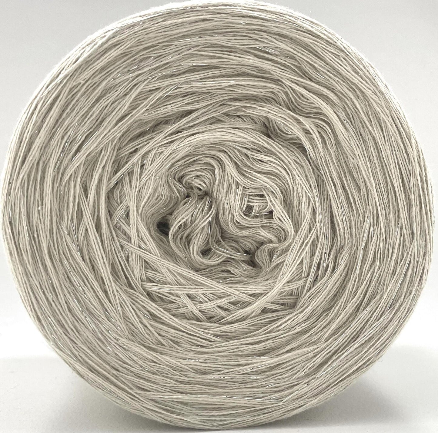 Solid Colour Yarn Cake with Lurex. CA 39L